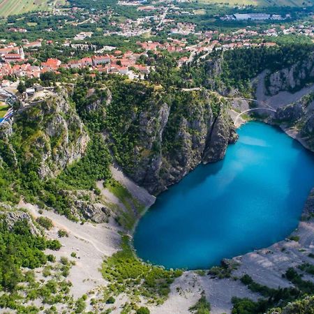 Jakov I Filip Imotski Buitenkant foto